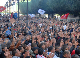Ennahdha juge ” légitimes ” les mouvements sociaux dans les régions et réaffirme son appui au gouvernement