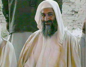 Pakistan : Ben Laden traité de martyr par Imran Khan