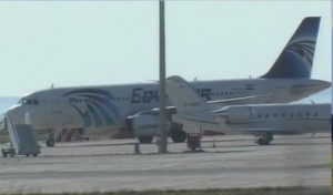 Transport aérien: Qui est le pirate qui a détourné l’avion d’Egypt Air?