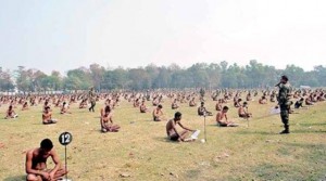 Inde : Des candidats passent leur examen en sous-vêtements pour éviter la triche !