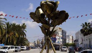 Panorama de la rose à l’Ariana: hommage au sculpteur Hedi Selmi