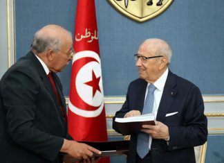 Le président allait annoncer le limogeage du gouverneur de la BCT