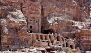 Jordanie: Un site archéologique de 2200 ans découvert à Petra