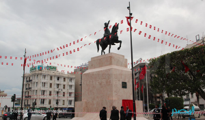 En vidéo, le retour de la statue de Bourguiba à Tunis