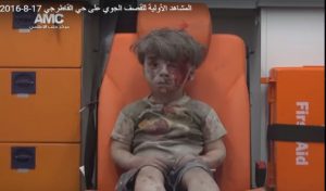 Le petit Omrane, figure emblématique de la détresse en Syrie