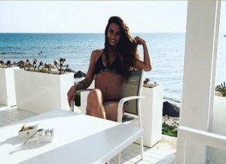 Kimberly Budinsky, miss Autriche, vante la Tunisie sur la Toile!