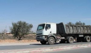Kasserine : Passage interdit aux poids lourds à Khmouda