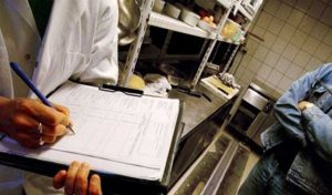 Tunisie: Exécution de 50 décisions de fermeture de restaurants et locaux de fast-food au cours des prochains jours