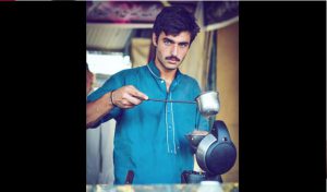 Ce vendeur de thé pakistanais affole la toile…