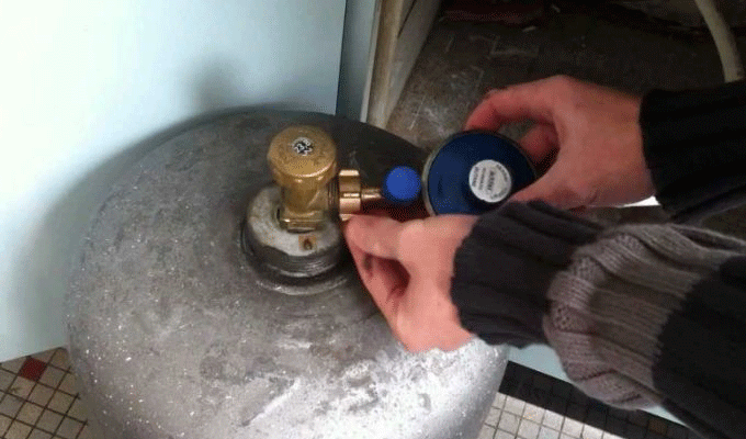 Ariana : Un vendeur ambulant tente de se suicider avec un bouteille de gaz