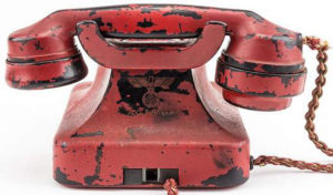 Le téléphone rouge d’Adolf Hitler mis aux enchères