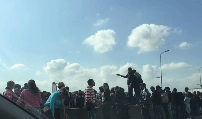 Manar : Les étudiants de l’UGET bloquent la Route X