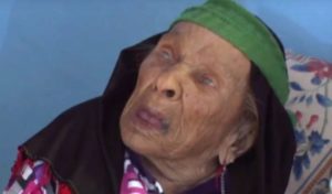 A 115 ans, cette Marocaine nous livre ses secrets pour une meilleure longévité (vidéo)