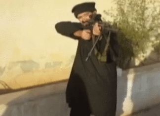 Entre la Syrie et l’Irak, un Tunisien perfectionne les drones de Daech pour faciliter leur combat, vidéo