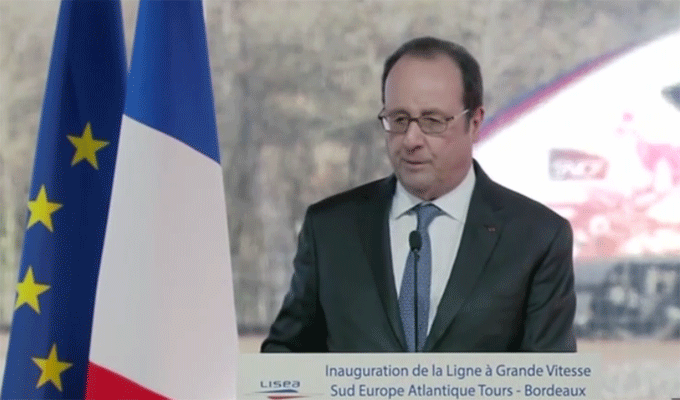 En vidéo : Un coup de feu durant le discours du président Hollande fait 2 victimes
