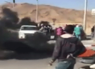 Kasserine : les employés de la société nationale de cellulose bloquent la route principale