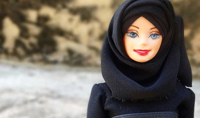 Des poupées voilées saisies à Sfax et distribuées à Sousse