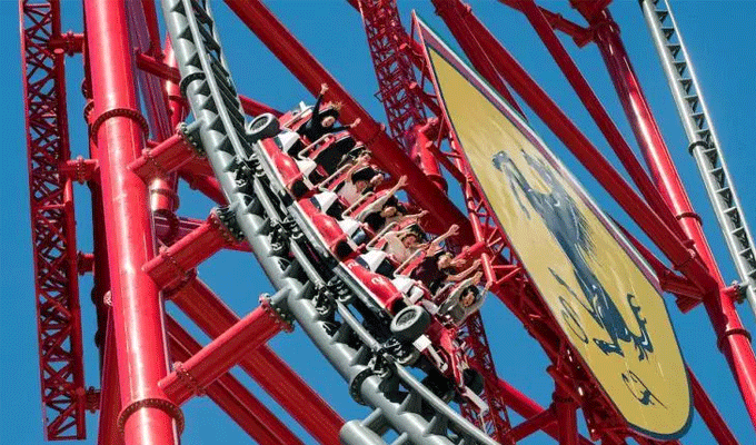 Inauguration du premier parc d’attraction Ferrari Land en Europe, vidéo