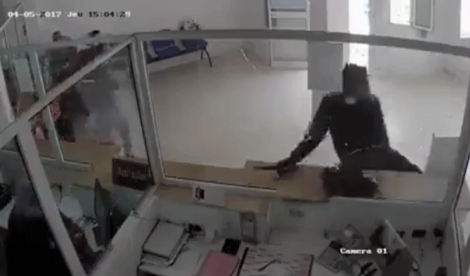 Braquage à Sayada : deux suspects arrêtés après avoir percé le mur d’une banque !