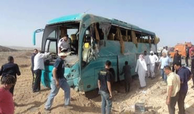 Égypte : Une collision entre une voiture et un bus fait plusieurs victimes
