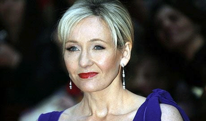 J-K Rowling retirée de la liste des millionnaires sur Forbes pour ses actions caritatives