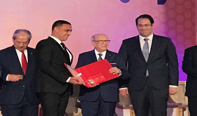 Fête du travail: Mohamed Achech de LEONI, “travailleur exemplaire de l’année 2016“