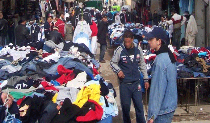 Aïn Draham : saisie de 170 ballots de « fripes » dans un dépôt clandestin