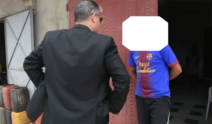 Vidéo : Le gouverneur de Gafsa piège des fonctionnaires de l’Etat