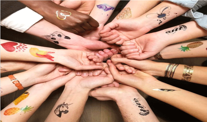 Tendance de l’été : Le tatouage éphémère en photo