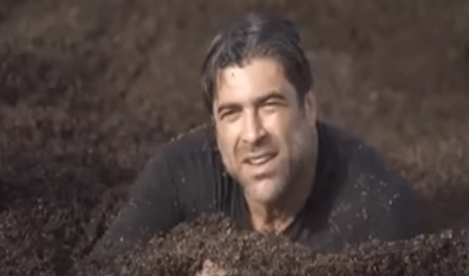 Wael Kfoury, première victime d’une caméra cachée qui sauve une complice d’un sable mouvant