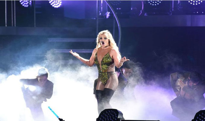 Las Vegas : Un déséquilibré perturbe le concert de Britney Spears
