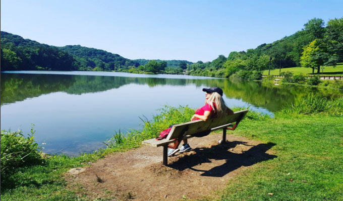 Tunisie : Manel Amara partage ses photos de vacances à Berlin