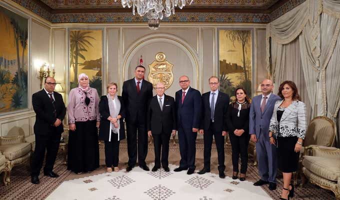 Tunisie: Les membres du Conseil de l’Instance d’accès à l’information prêtent serment devant le président de la République