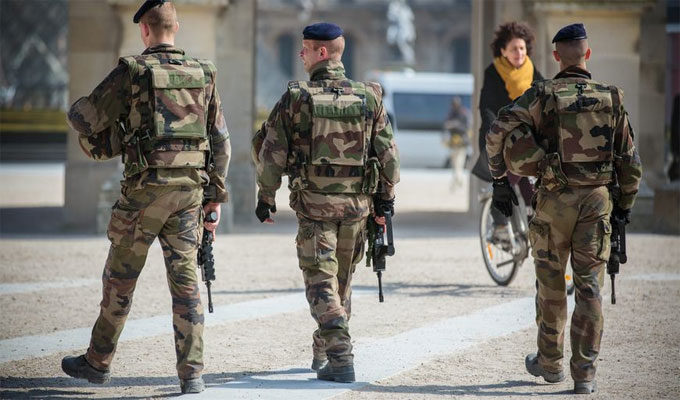 France : Une nouvelle attaque au couteau d’un militaire