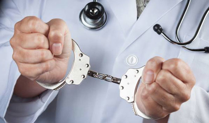 Manouba : Arrestation d’un infirmier soupçonné de voler des médicaments
