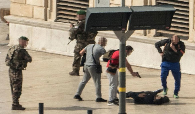 Attentat au couteau à Marseille : L’identité de l’assaillant reste incertaine