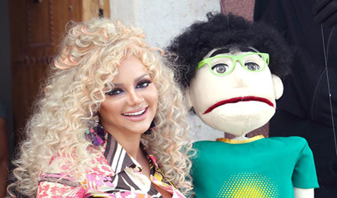 Manel Amara dévoile son nouveau vidéo clip « Chikli Chikla »