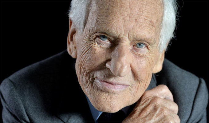 France : L’écrivain et journaliste, Jean d’Ormesson, est décédé à l’âge de 92 ans
