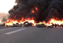 Kairouan : route bloquées et pneus brûlés après la mort d’un jeune lors d’une poursuite policière
