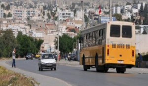Tunisie : Sit-in de deux heures des bus et trains