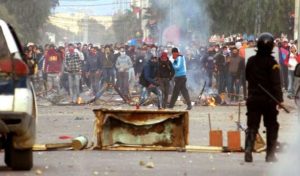 Tunisie: Troisième nuit de heurts un peu partout dans le pays