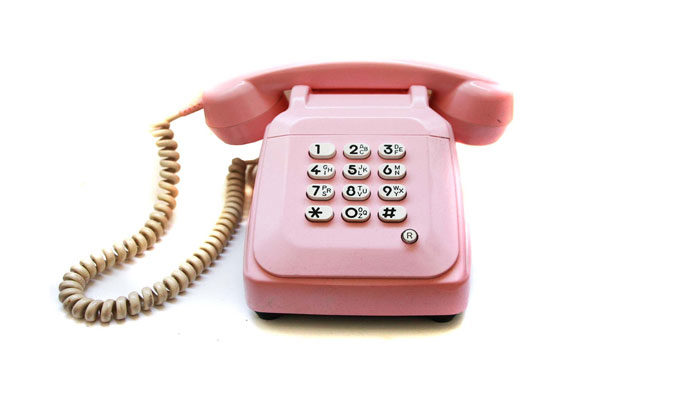 Tunisie : Accusée de travailler dans un centre d’appels de téléphone rose, elle riposte