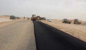 Médenine : Accélération des travaux de doublement de la route entre Djerba et Zarzis