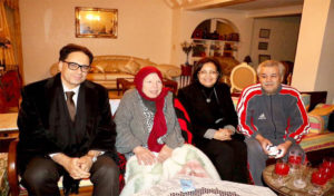 En photo : Le ministre de la Culture rend visite à l’artiste tunisienne Naâma