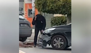 Tunisie : Encore une remorqueuse qui détruit les véhicules, vidéo