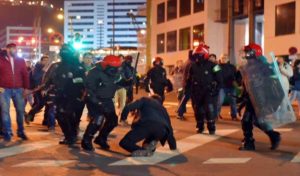 Europa League: Un policier meurt après des violences de supporters à Bilbao
