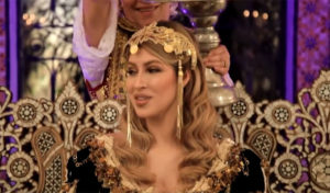 Tunisie : Mariem Dabbegh pose pour Omar l’Artiste, vidéo