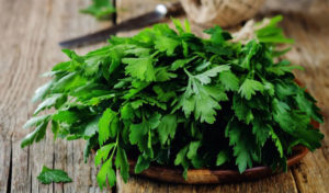 Tunisie – Intempéries : La botte de persil se vend à 2dt