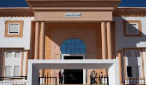 Tunisie – Ecole coranique à Regueb : Dispositif sécuritaire important devant le tribunal