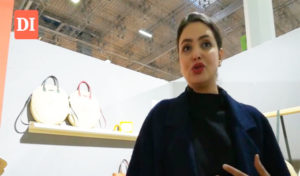Salon de l’Artisanat : Amira Derouiche nous parle de ses créations et de son inspiration (vidéo)